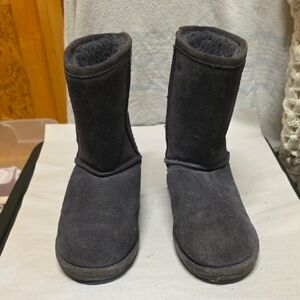 BearPaw Charcoal Gray Suede Boots Womens Size 8